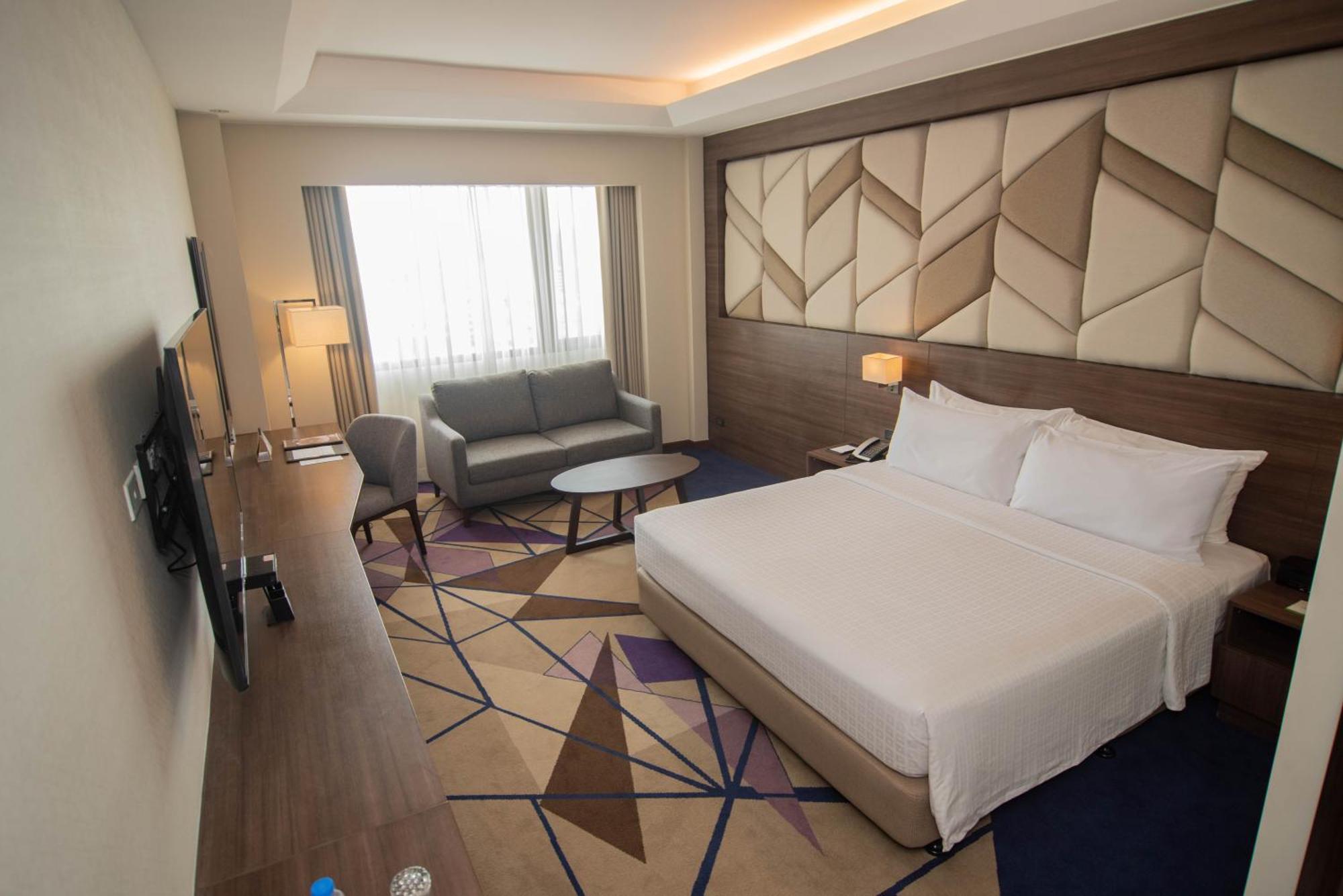Luxent Hotel Quezon City Exteriör bild