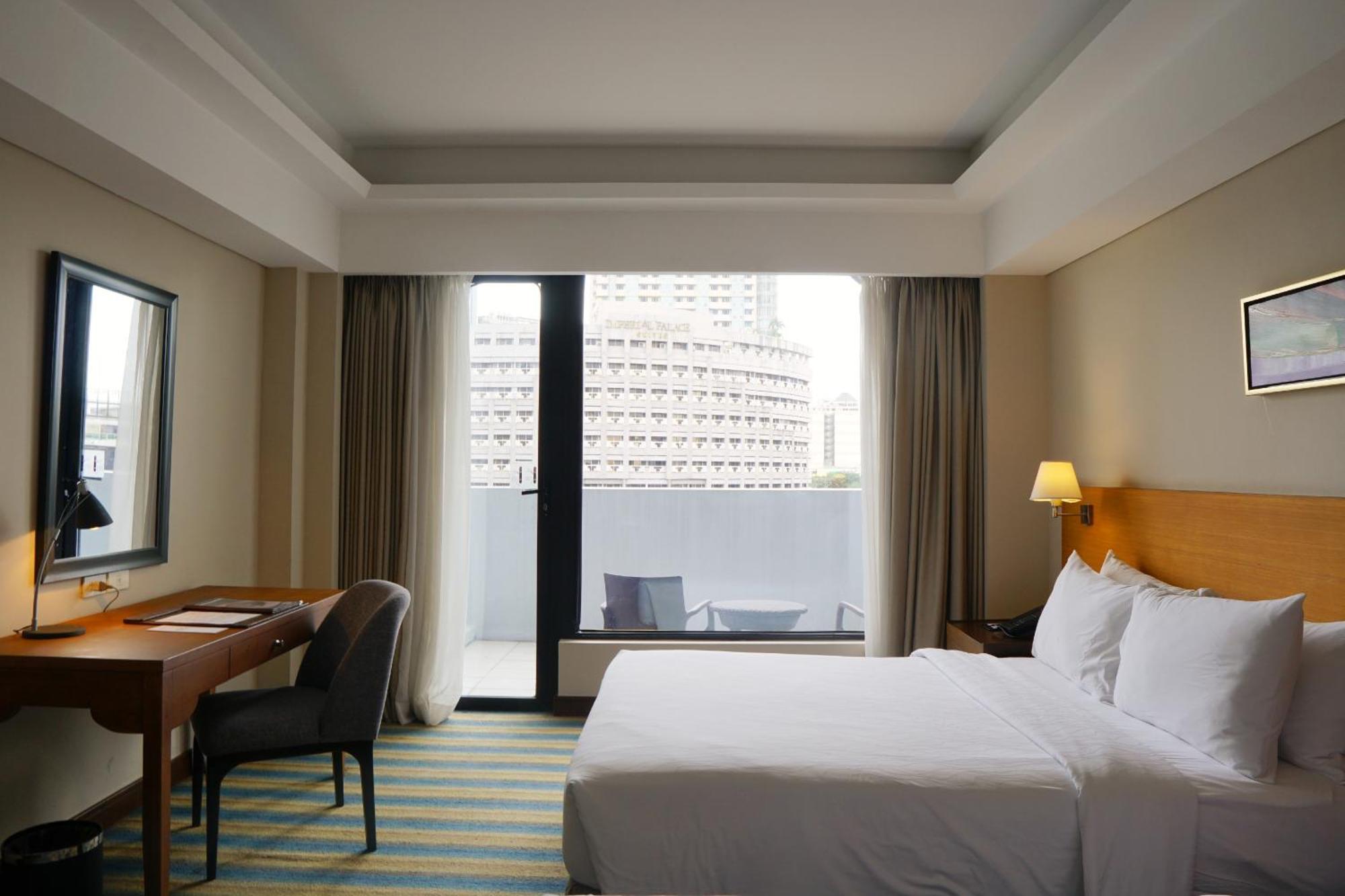 Luxent Hotel Quezon City Exteriör bild