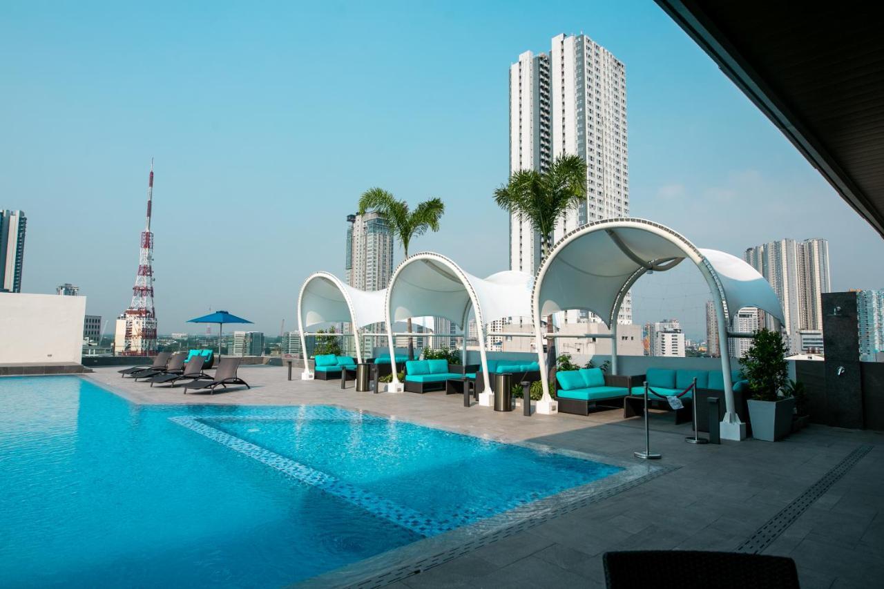 Luxent Hotel Quezon City Exteriör bild