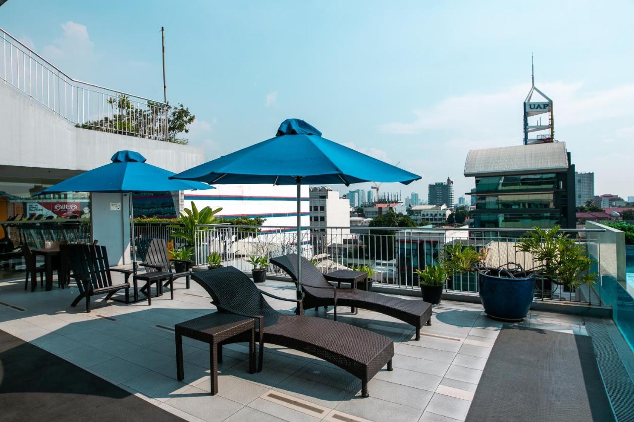 Luxent Hotel Quezon City Exteriör bild