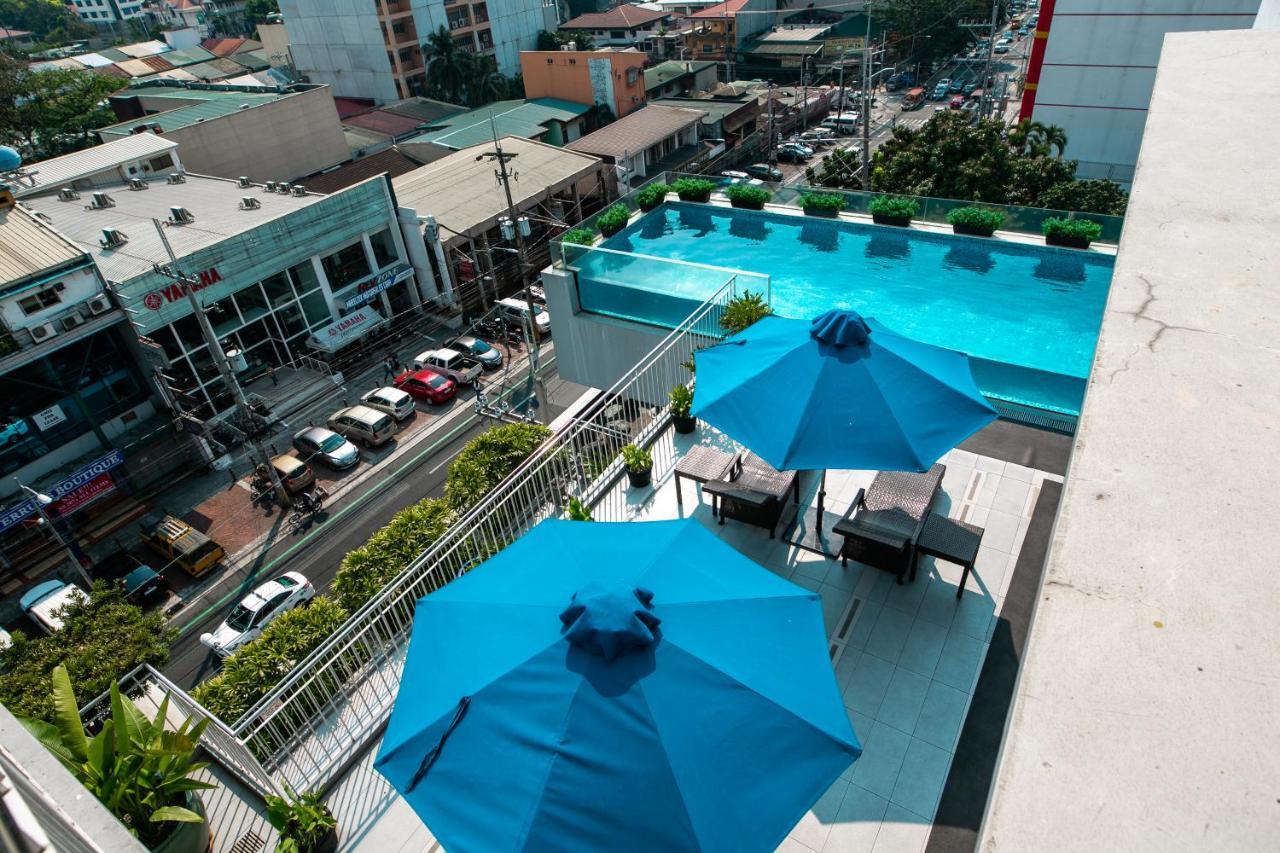 Luxent Hotel Quezon City Exteriör bild