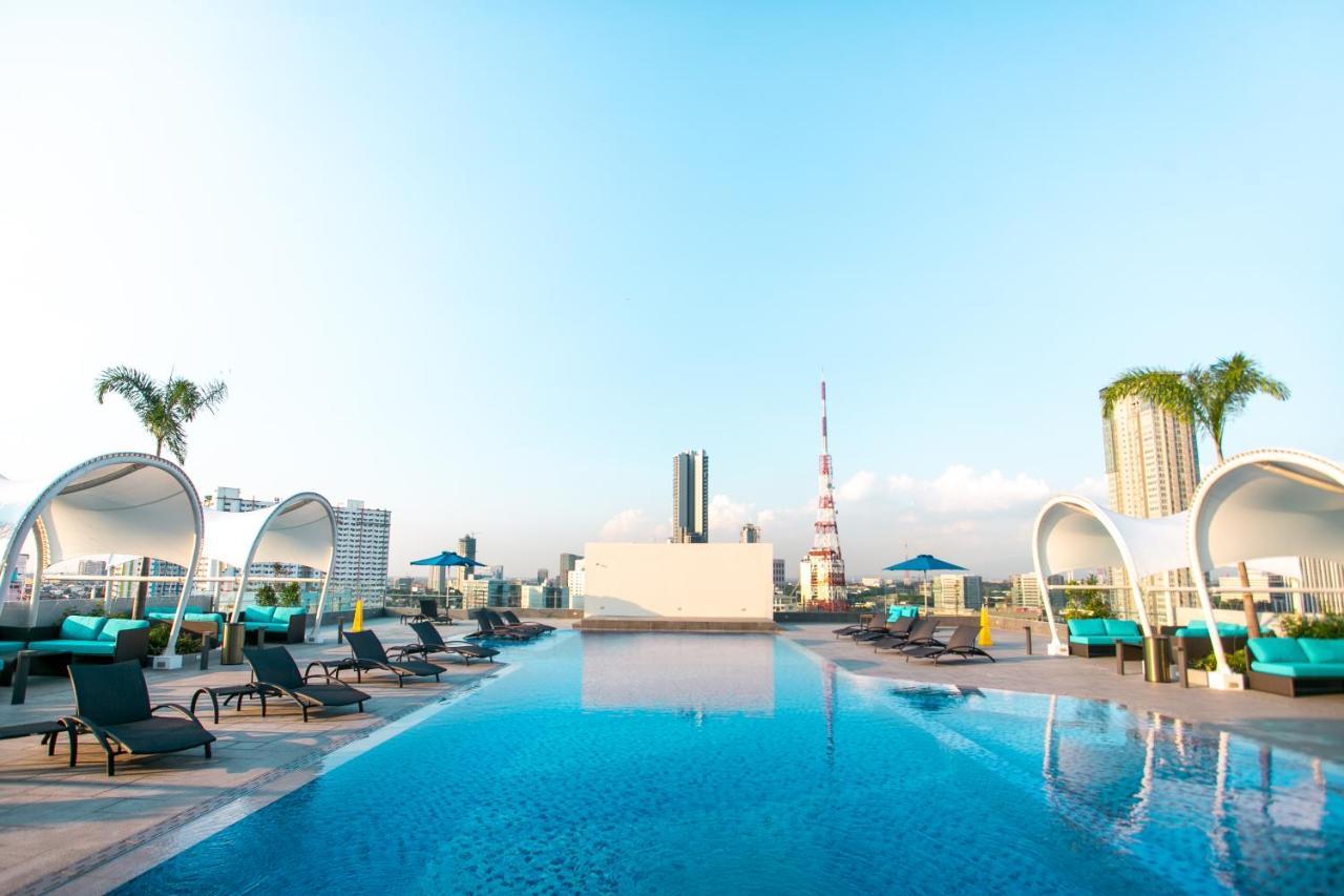 Luxent Hotel Quezon City Exteriör bild